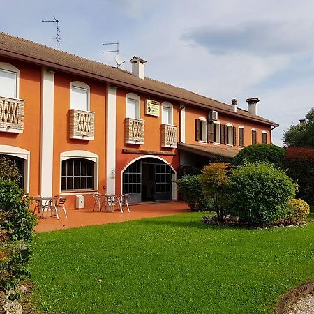 Casa Del Sole Bed & Breakfast Latisana Ngoại thất bức ảnh